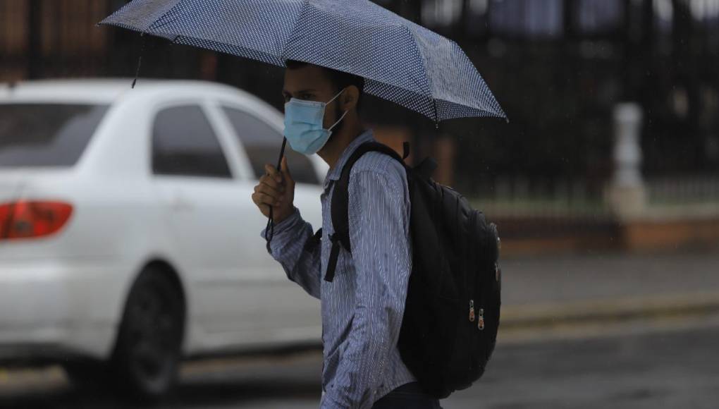 Frente frío dejará lluvias este viernes en siete departamentos de Honduras