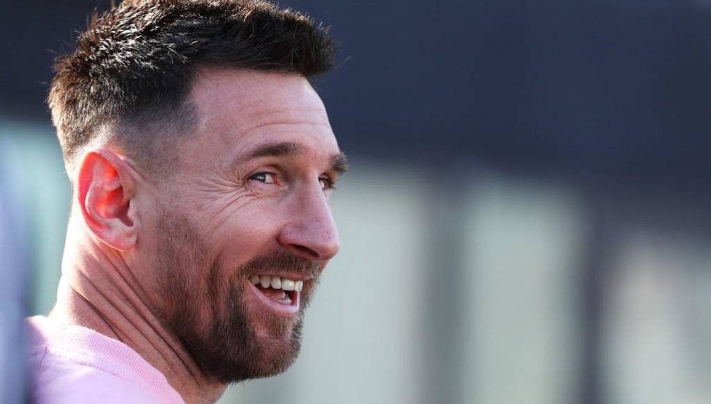 El contrato de renovación de Messi con el FC Barcelona estaba todo listo, pero todo cambió a última hora.