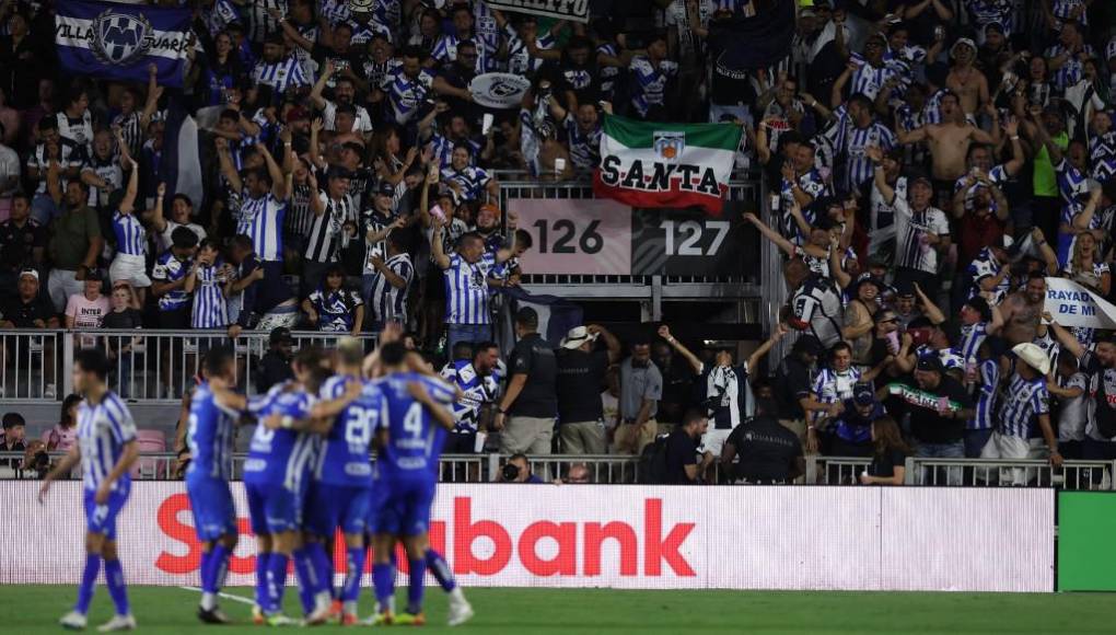 Monterrey aprovechó la expulsión del Inter Miami y lo terminó ganando en la recta final del juego.