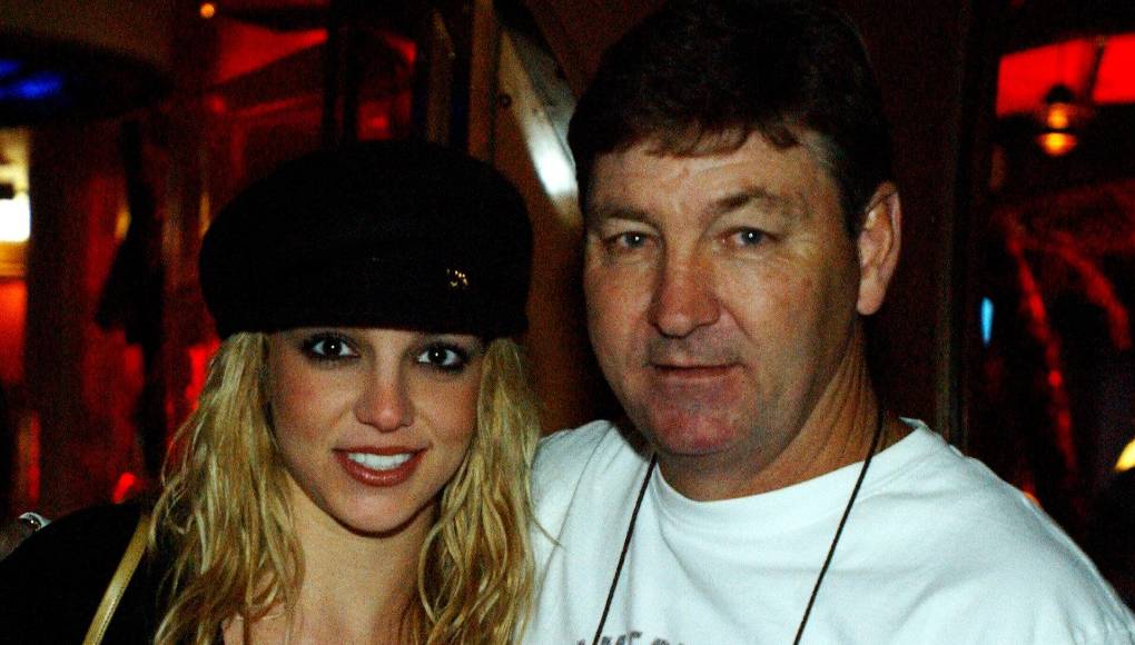 <b>1 de febrero de 2008</b>. Es declarada como una persona incompetente mentalmente para cuidarse a ella misma; su padre, James Parnell Spears, se quedó con su custodia.