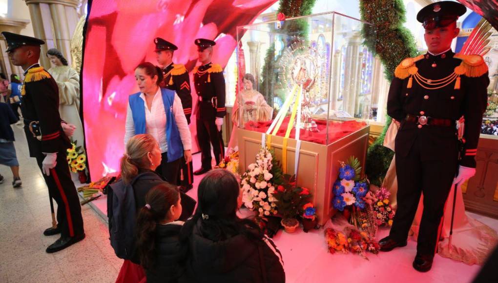 Su influencia se refleja en la música, el arte y las expresiones cotidianas de la población. 