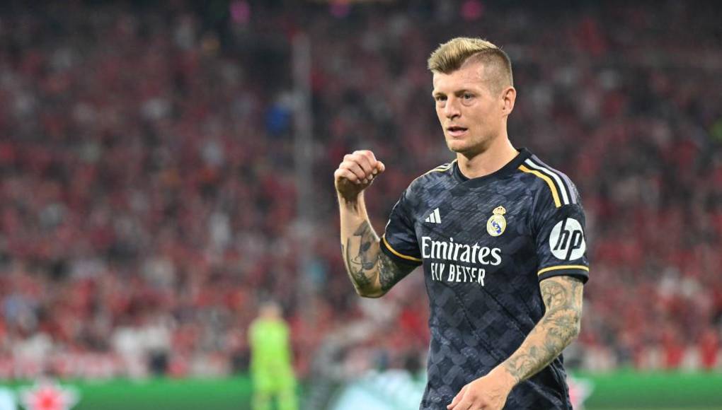Toni Kroos fue abucheado por su pasado en el Bayern Múnich.