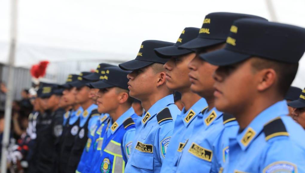 CN aprobó ascensos para varios oficiales de la Policía Nacional