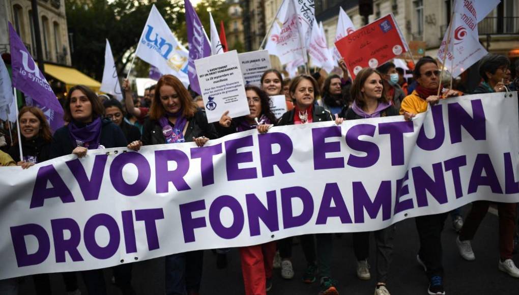 “Cuando salen de la cárcel la comunidad las discrimina y estigmatiza, y deben restablecer los vínculos familiares”, explicó Castellanos.