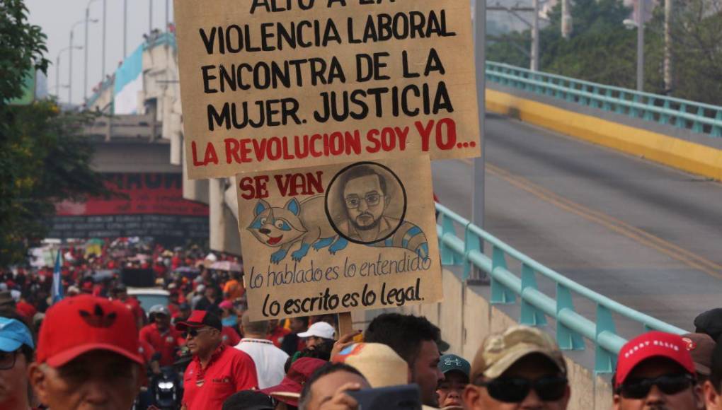 La clase obrera aprovecha este día para exponer sus demandas laborales y exigir mejores condiciones de trabajo. 