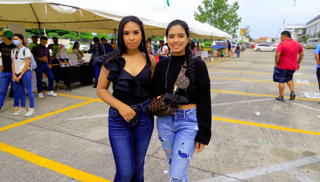 Janori Ramos y Sayra Ramos