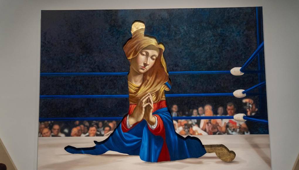 El espectador continúa su viaje a través del arte afroamericano con ‘On the shoulder of giants’ (‘A hombros de gigantes’), una serie de salas en las que destacan la pintura abstracta de la sudafricana Esther Mahlangu -que representa a través de llamativos colores la tradición de la etnia sudafricana ‘ndebele’ de pintar sus casas- y una obra del reconocido Jean-Michel Basquiat, en la que homenajea al escritor afroamericano Langston Hughes.