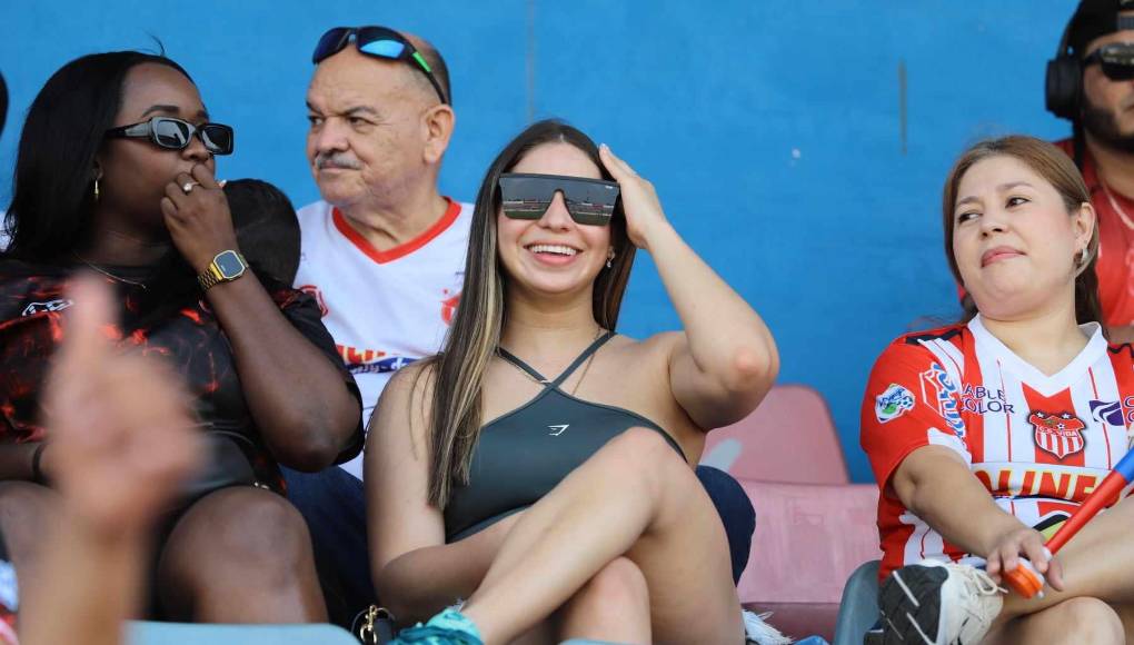 Así lució y causó furor Annie Córdova.