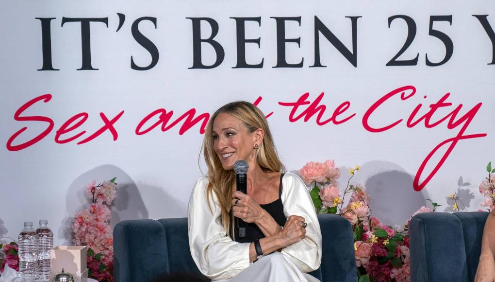 La protagonista de “Sexo en Nueva York” celebra 25 años de influencia en la moda