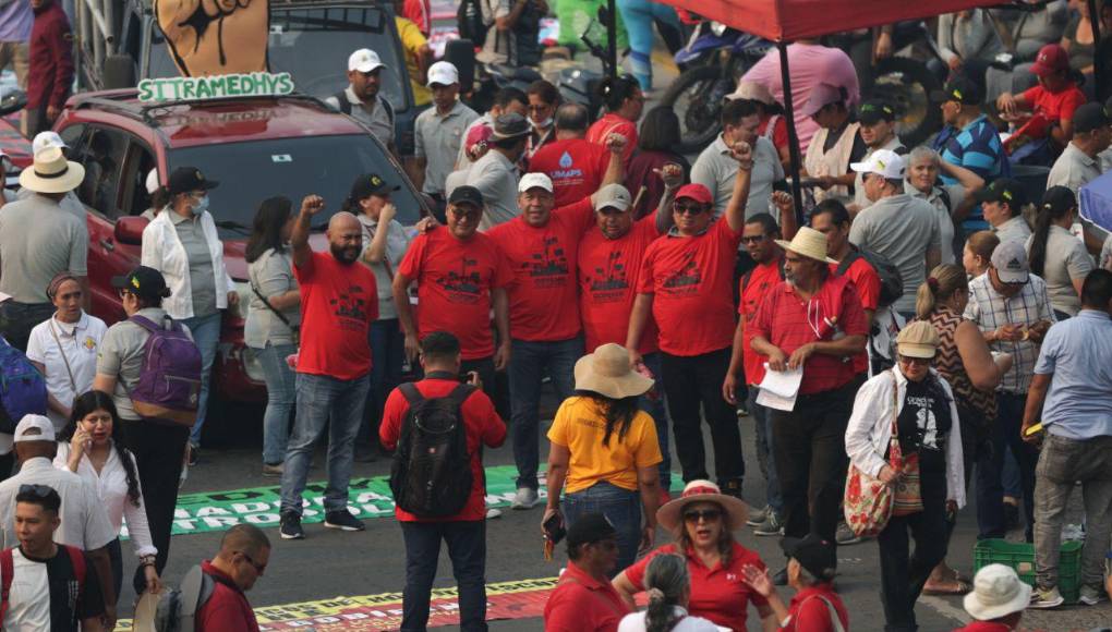 El Sindicato de Trabajadores de la Medicina, Hospitales y Similares (Sitramedhys) se hizo presente en la manifestación del Día del Trabajador. 