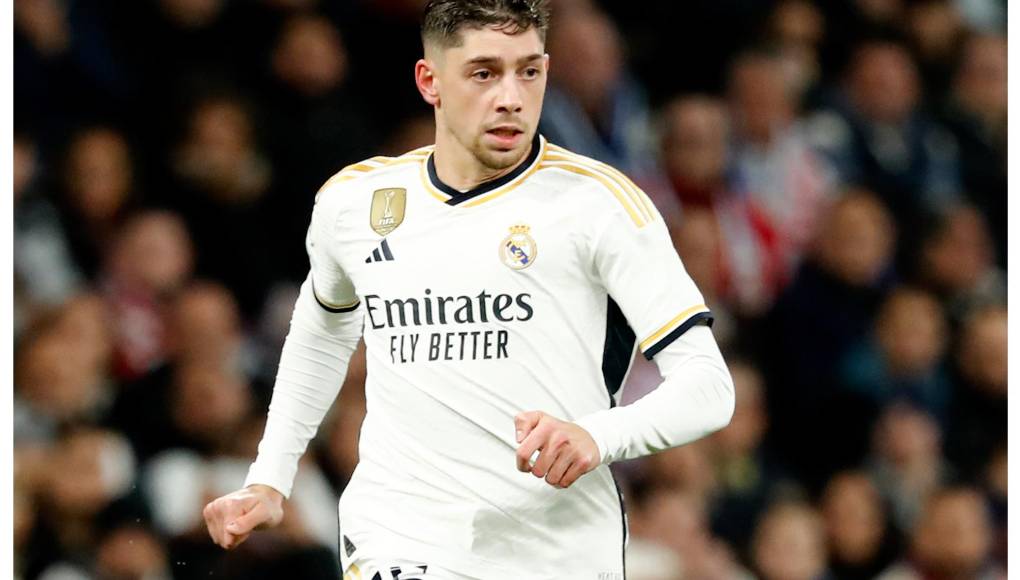 Valver, no se mueve de la banda derecha.