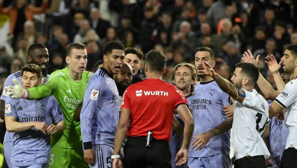 Real Madrid sigue en shock tras lo ocurrido el pasado 2 de marzo en el polémico empate 2-2 ante Valencia . 