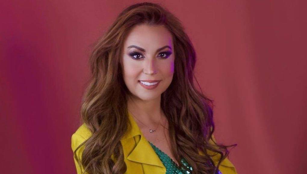 Mafe Walker es una mujer que se volvió tendencia hace algunos años en México luego de presentarse en el programa “Venga la Alegría” en donde afirmó que tenía el poder de hablar un idioma alienígena. 