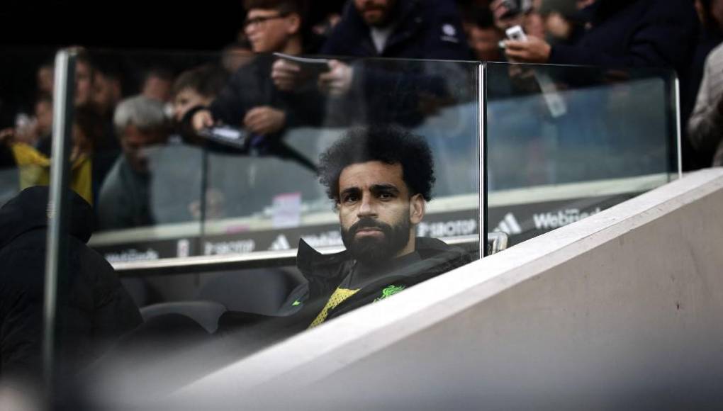 “Si hablo, incendio todo”, expresaba el egipcio en zona mixta cuando se dirigía al vestidor. Y Klopp, por su parte, se limitó a decir que “hablamos dentro del vestuario, para mí es un tema cerrado”.