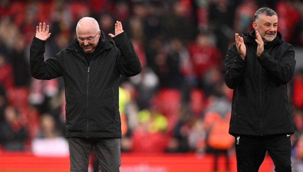 El exseleccionador de Inglaterra, el sueco Sven-Goran Eriksson, que padece un cáncer en avanzado estado, cumplió su “sueño” de entrenar al Liverpool en un partido benéfico disputado este sábado en el estadio de Anfield.