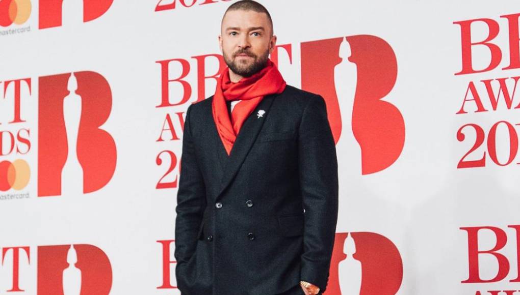 También narró la infidelidad del exintegrante de NSYNC con otra celebridad a la que no quiso nombrar y desde entonces Timberlake ha sido constantemente atacado en redes sociales por los seguidores de Spears. 