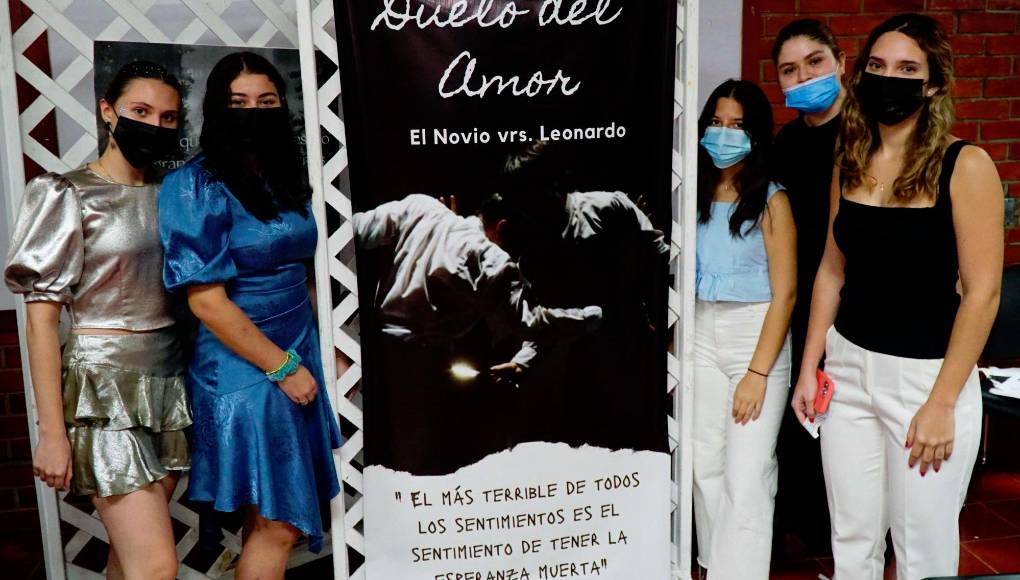 Elena Handal, Natalia Zelaya, Emilia Inestroza, Lucía Larach y Marianne Ustáriz