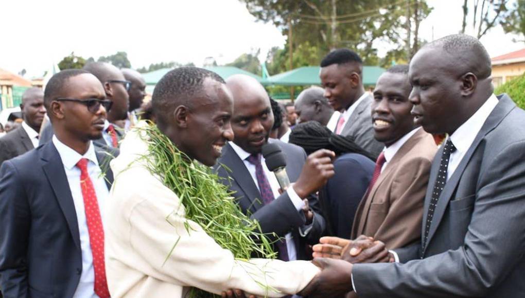 La familia de Kiptum, por su parte, se mostró complacida con los resultados de la autopsia.