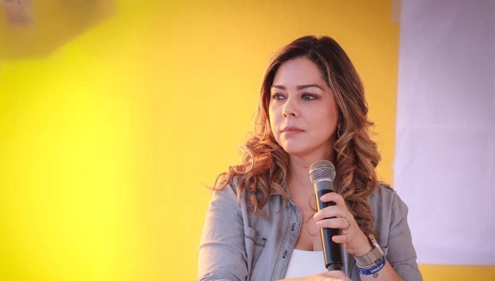 La congresista no se contuvo y criticó fuertemente a la esposa del expresidente de Honduras, Juan Orlando Hernández. 