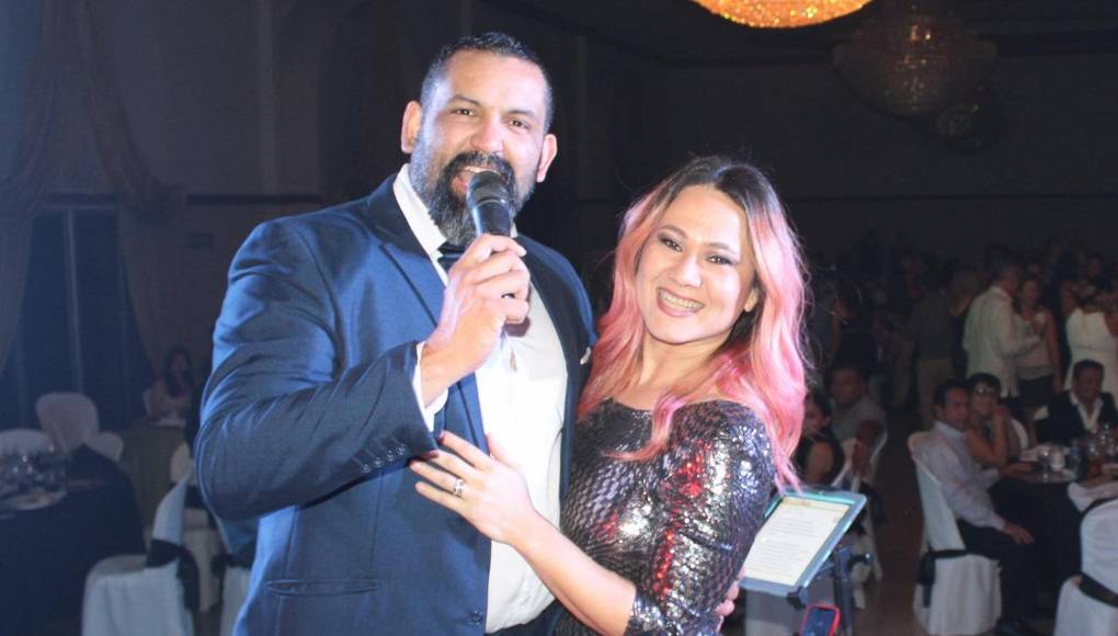 <b>JORGE &amp; WENDY TORRES</b><br /><br />Desde las 8:00 pm de mañana, la pareja de cantantes animará a los comensales en restaurante El Marinero, ubicado en la colonia Universidad. Para reservar puede comunicarse al 9478-2462. El jueves, Jorge llega a La Taberna, el viernes a Fogos Grill y el sábado desde las 8:00 pm a El punto restaurante en colonia Los Alamos.