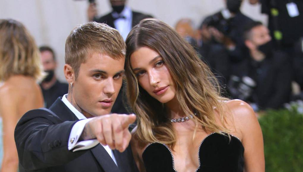 ”Voy a tener tantos bebés como Hailey quiera tener. Me encantaría tener yo mismo una pequeña tribu (...) Creo que Hailey todavía tiene algunas cosas que quiere lograr como mujer, y creo que simplemente no está lista todavía. Y eso está bien”, afirmó Justin en diciembre de 2020 durante una entrevista con la popular presentadora Ellen DeGeneres.