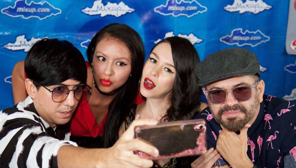 ”Honduras y al final ¿qué tal?”, colgó en la descripción de su reel Conciertos Honduras.