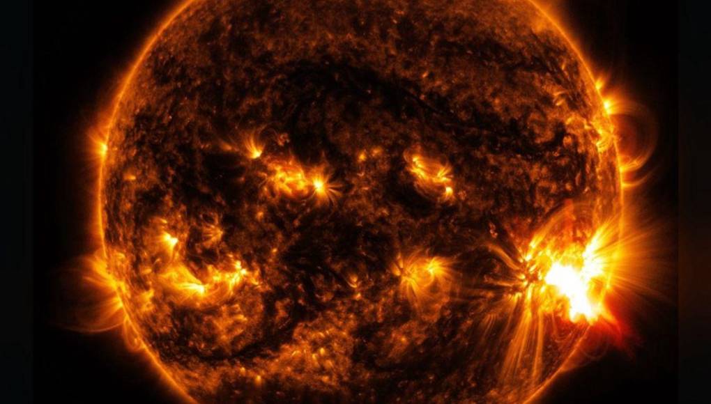 Según el experto, estas actividades del Sol pueden afectar en comunicaciones a la Tierra y problemas en redes eléctricas y a su vez una intensificación de auroras boreales.