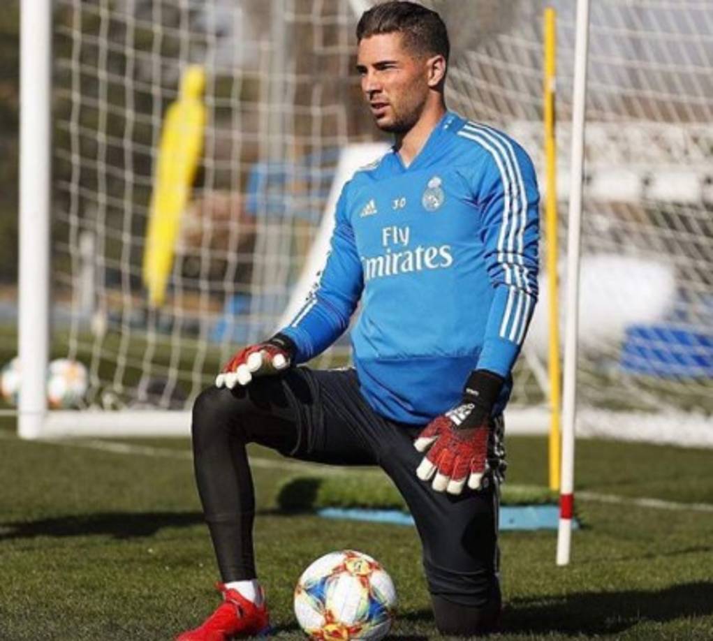 Luca forma parte de la cantera madridista, bajo los palos de la portería.