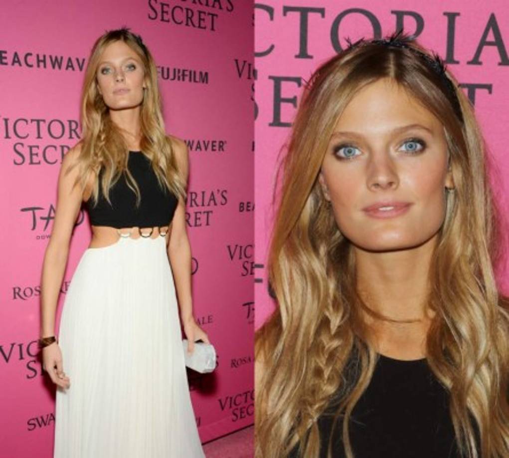Constance Jablonski fue una de las pocas que eligió un look con falda larga (¡y sin aberturas!). Su vestido, en blanco y negro, constaba de cropped top y falda plisada, unidas con anillas metálicas.