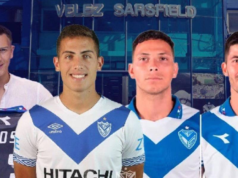 Un tremendo escándalo se ha desatado luego que se filtraron chats entre periodistas y cuatro futbolistas.