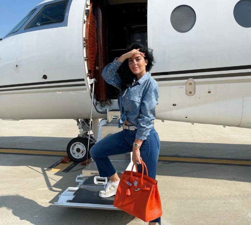 Varios familiares y amistades de Georgina han salido a criticarla por su documental. Muchos la señalan de aparentar lo que no es.