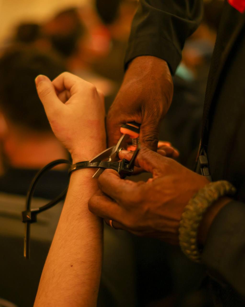 Migrantes venezolanos liberados denuncian torturas y maltratos en la megacárcel