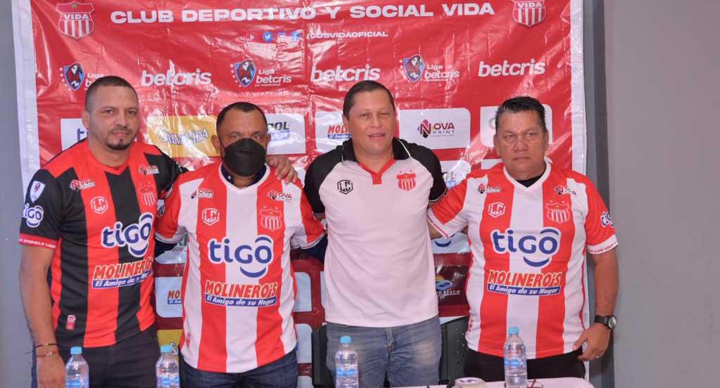 Raúl Cáceres, nuevo DT del Vida: Nuestra intención no es venir por un fin de semana”