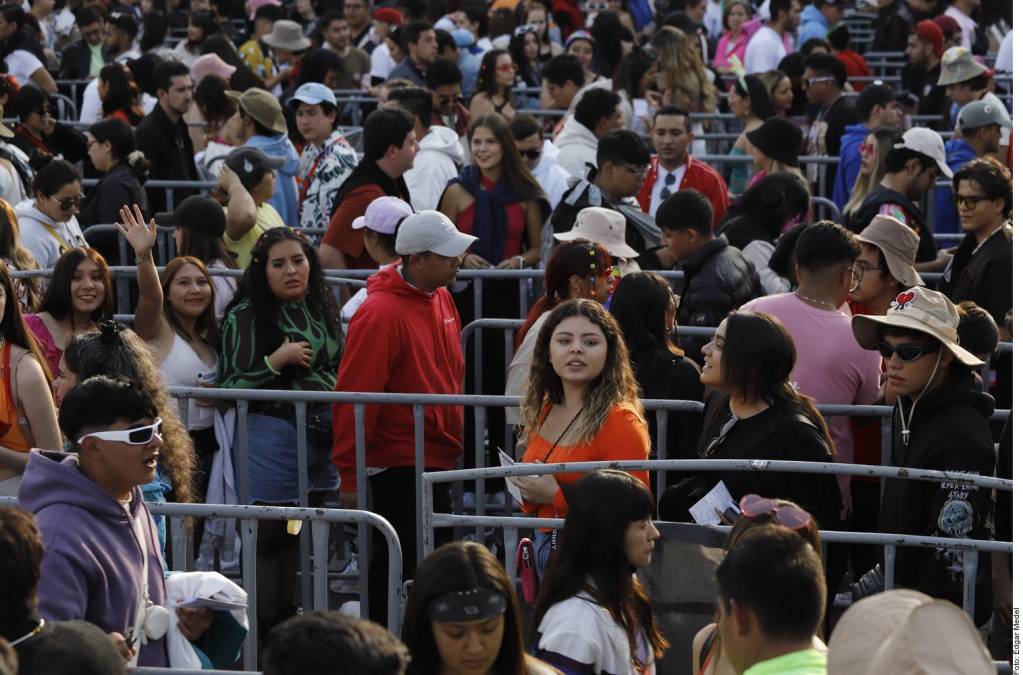 Bad Bunny en México: así fue el caos afuera del estadio Azteca