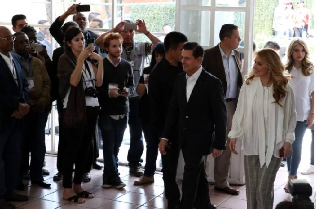 Una de las parejas más esperadas por los medios de comunicación, fue la del presidente Peña Nieto y su esposa Angélica Rivera.