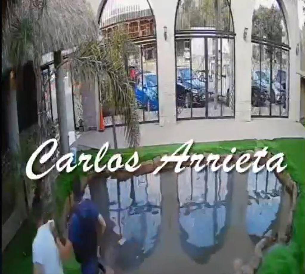 “Él es un hombre trabajador, un padre responsable. Les pido que se toquen el corazón, que lo dejen regresar con nosotros”, expresó un familiar cercano.