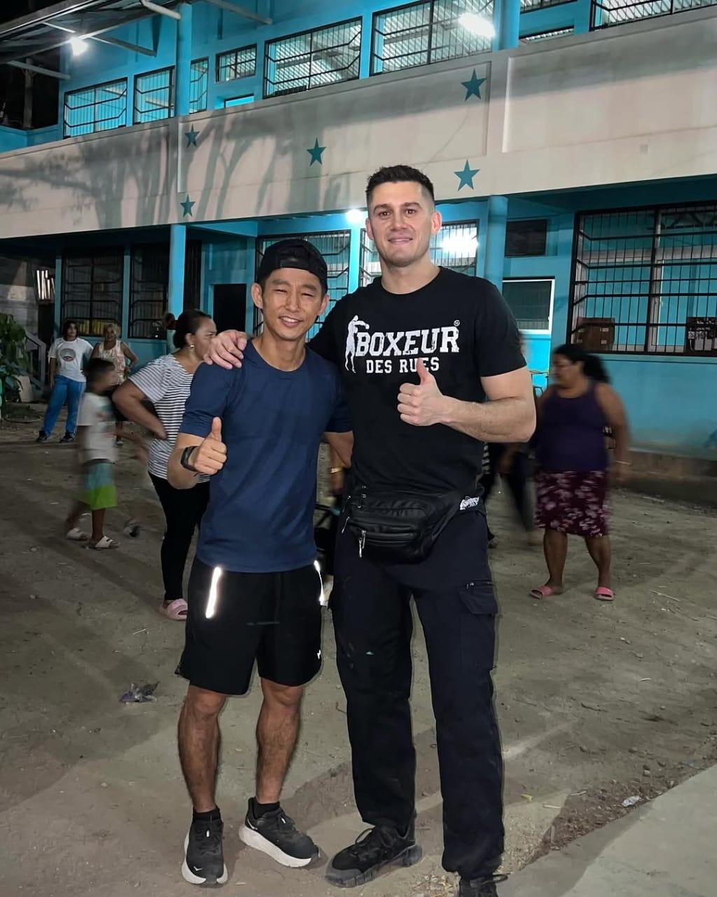 Zazza el Italiano bajo críticas por exponer a familia en zona de riesgo