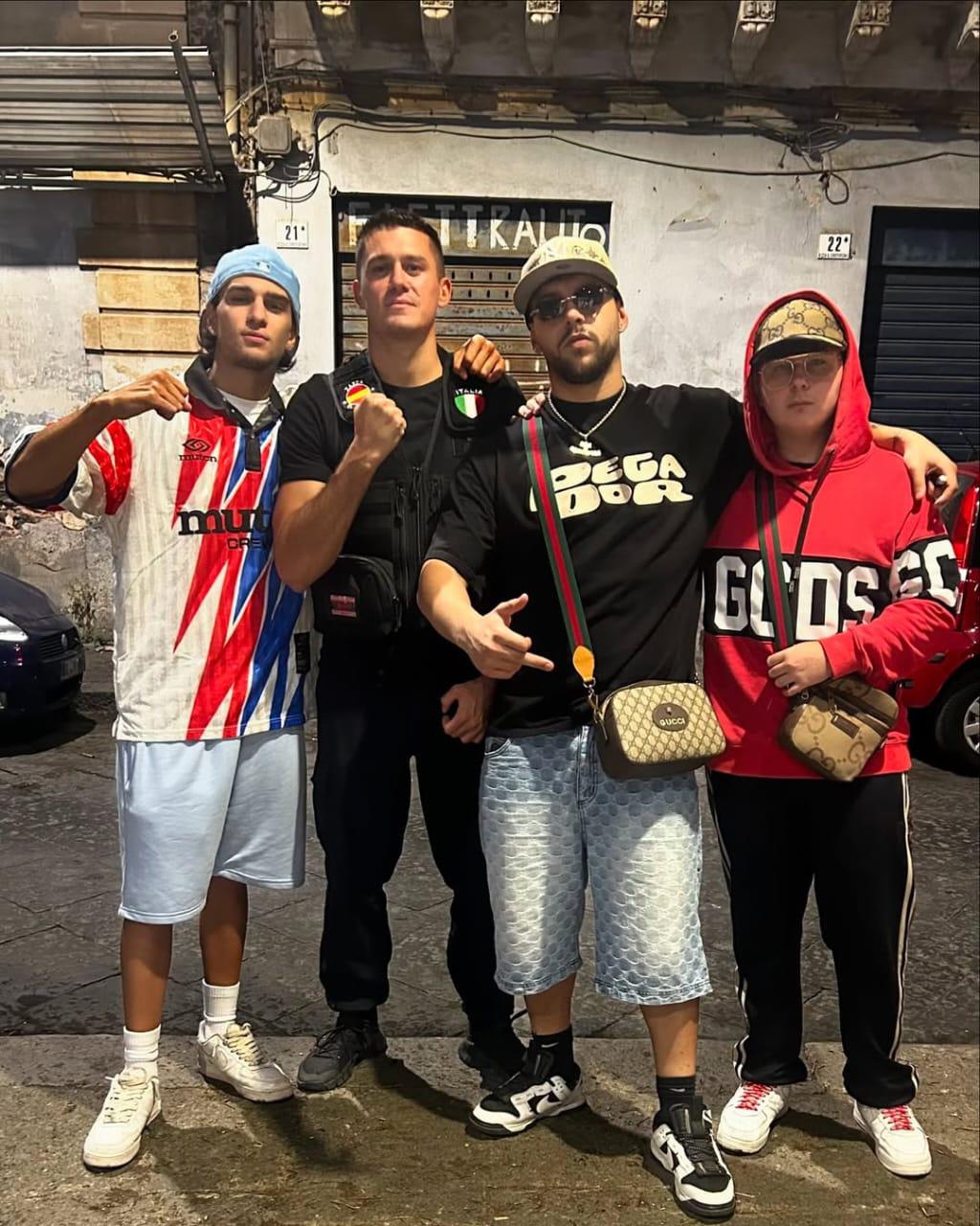 Zazza el Italiano bajo críticas por exponer a familia en zona de riesgo