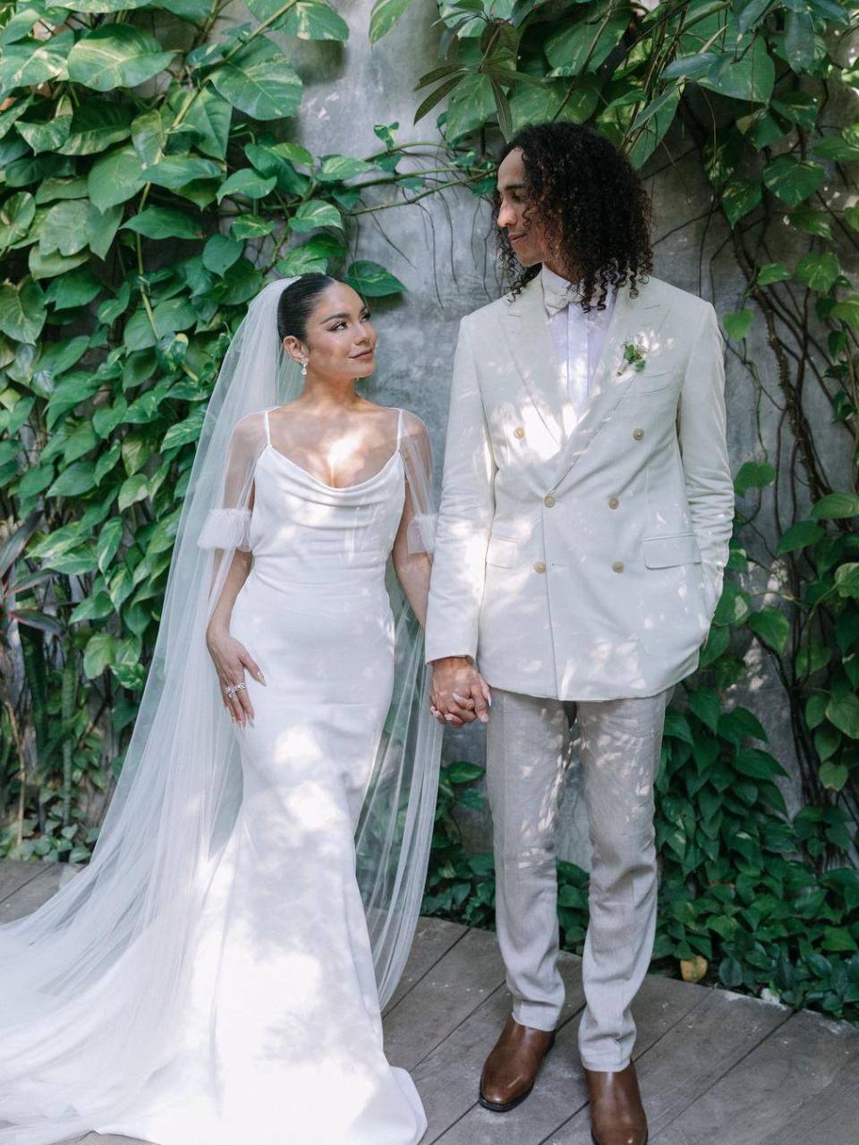 Vanessa Hudgens y el jugador de béisbol, Cole Tucker.