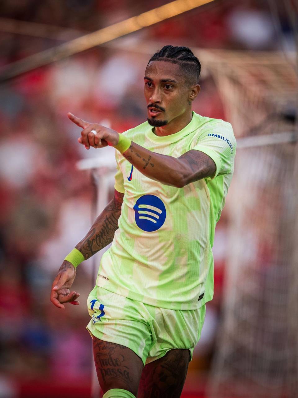 La celebración de Raphinha luego de su gol.