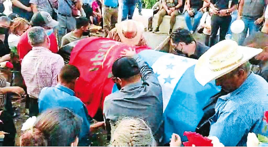 Consternación en sepelio de regidor de la alcaldía de Danlí, Juan Carlos Vega