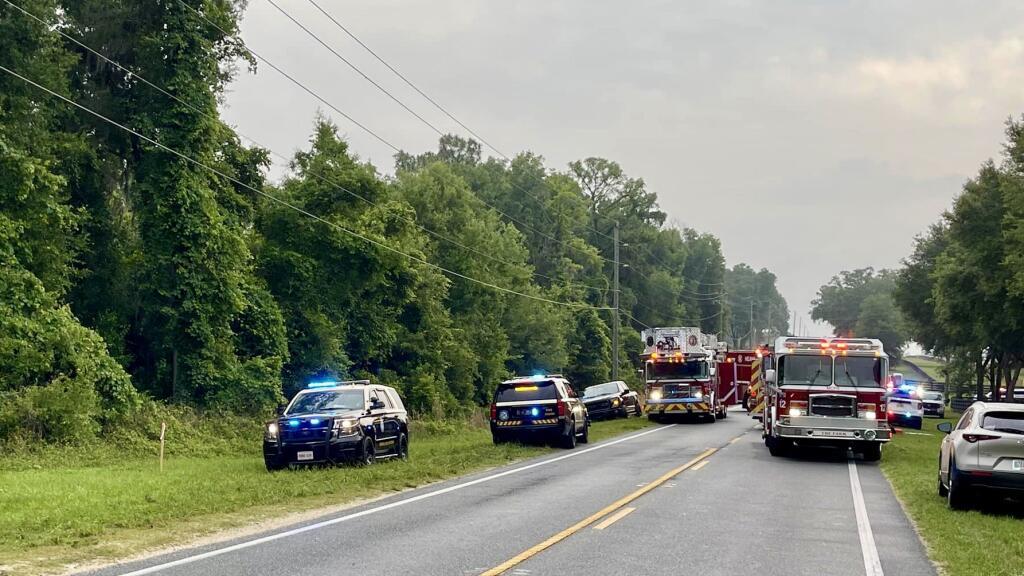 Accidente de bus que llevaba a trabajadores inmigrantes deja ocho muertos en Florida