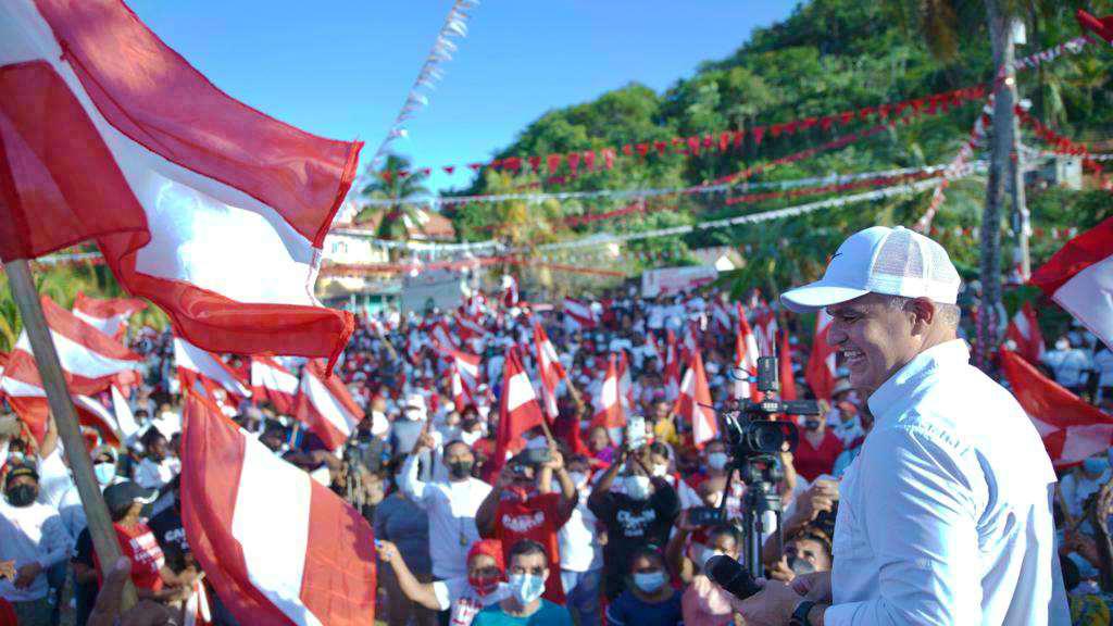 En 1891, un grupo de hondureños liderados por Policarpo Bonilla fundó el Partido Liberal en Tegucigalpa.