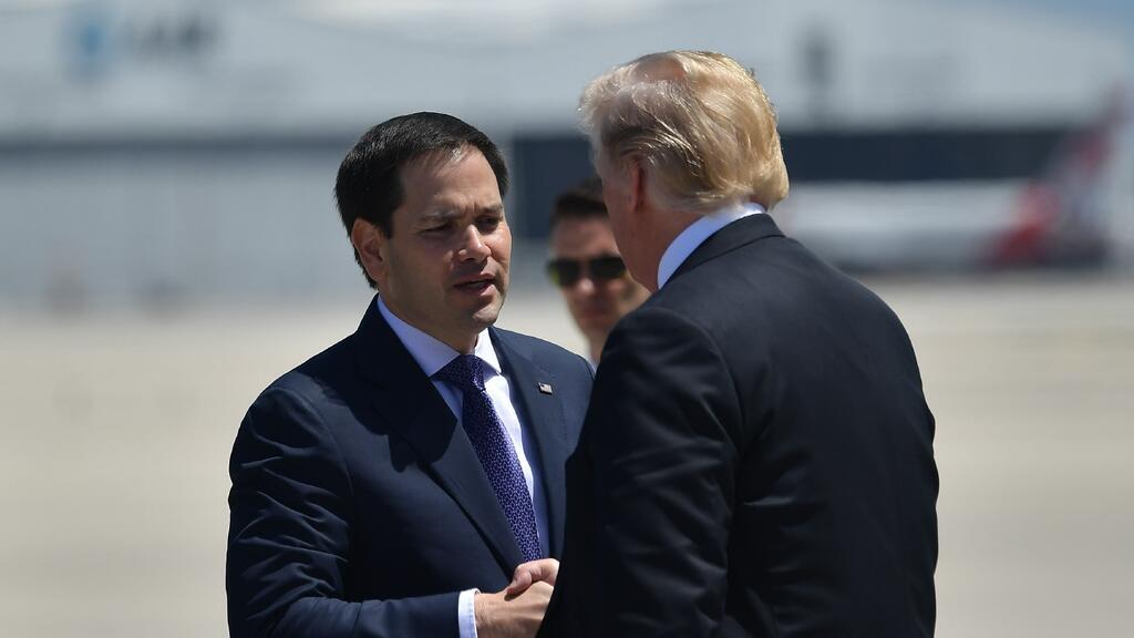 Rubio puede apelar al voto latino en caso de convertirse en compañero de fórmula de Trump.