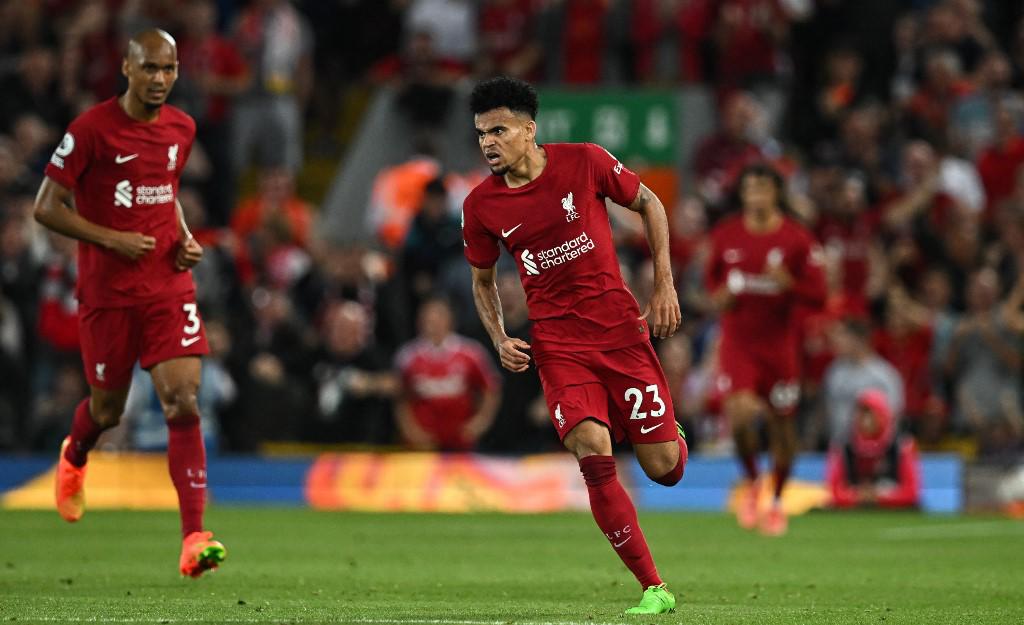 El colombiano Luis Díaz evitó la caída de los reds.