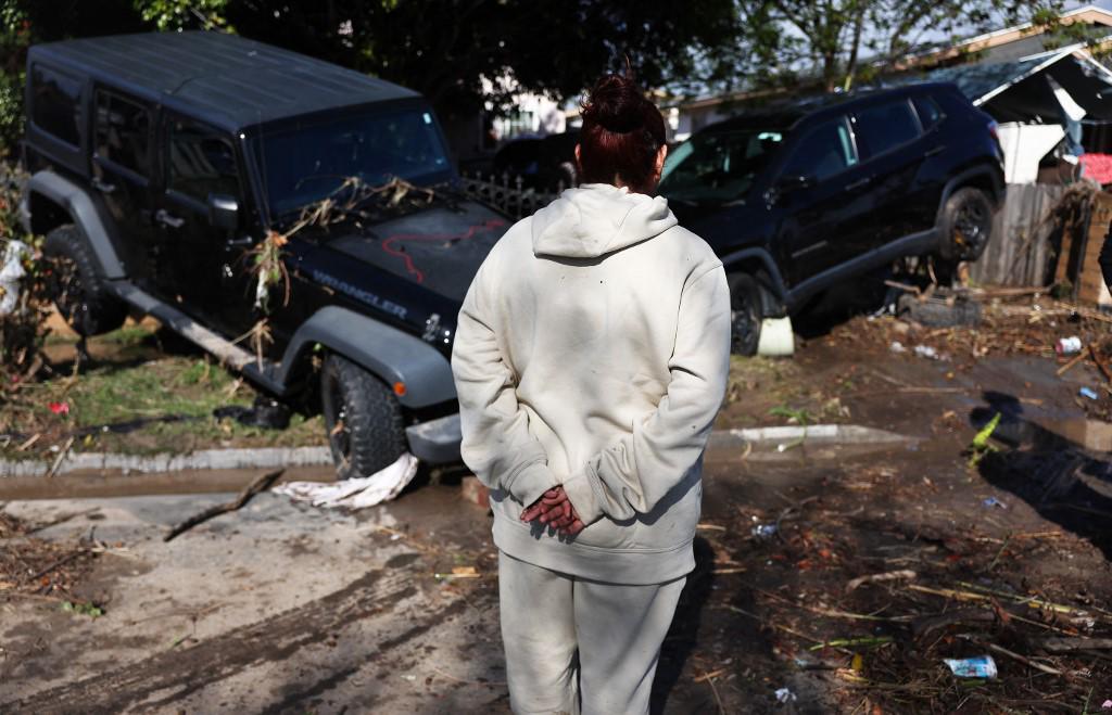 Tormenta repentina inunda San Diego, California; se lleva carros y casas