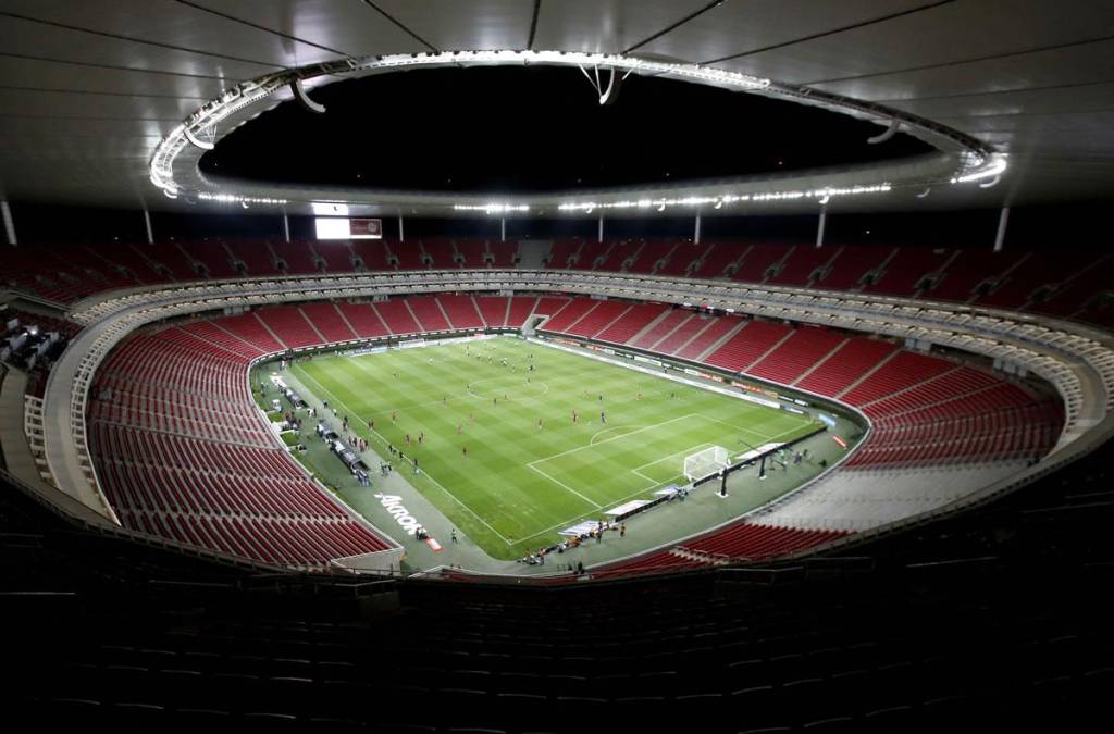 Estadio Akron (Guadalajara) - Es el hogar del equipo de las Chivas. Es otra ciudad que se suma al club de tres ediciones como anfitrión. A pesar de que en 1970 y 1986 lo hizo con el Estadio Jalisco, volverá a ser sede con el flamante Estadio Akron, ubicado en Zapopán e inaugurado en 2010.