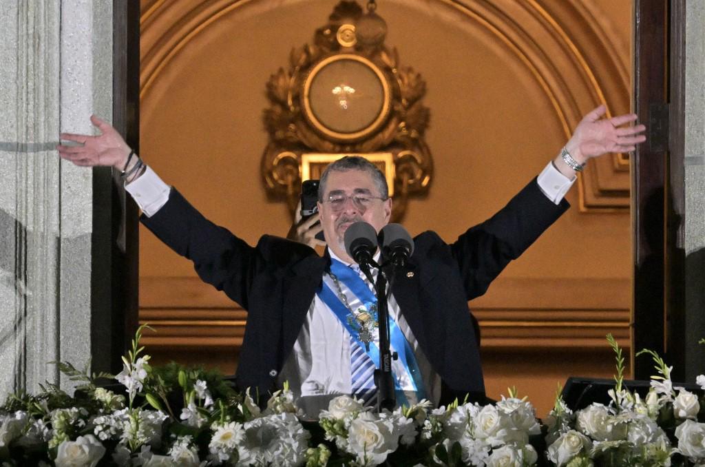 Presidente de Guatemala Bernardo Arévalo finalmente es investido