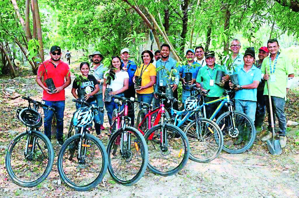 Construyen sendero para habilitar tour de ciclismo en el Complejo Olímpico