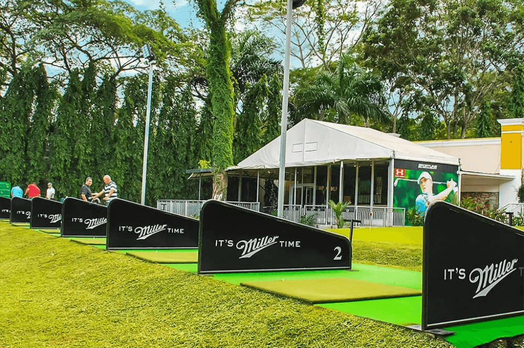 Es el único driving range de golf en Honduras, el cual surgió en el verano de 2018 como una moda impuesta de lugares de entretenimiento.